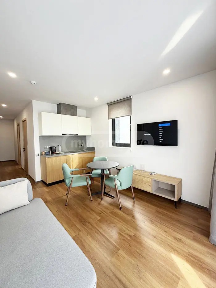 აბუსერიძე ტ. ქ. 13 - 2 rooms
