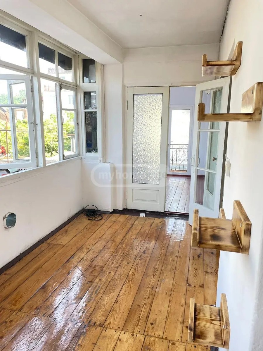ასათიანი ლუ. ქ.  - 5 rooms
