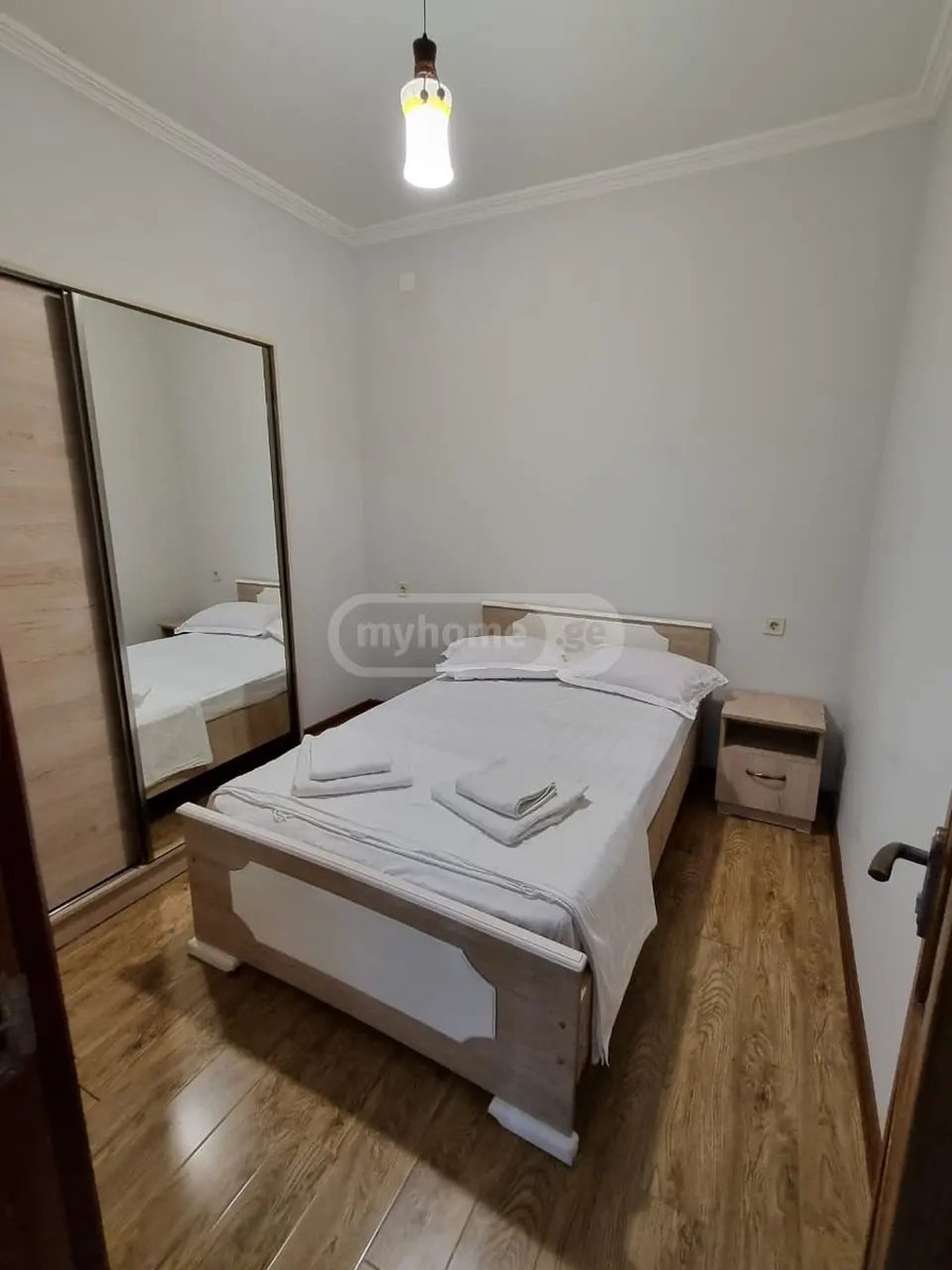 ფიროსმანი ნ. ქ. 18 - 2 rooms