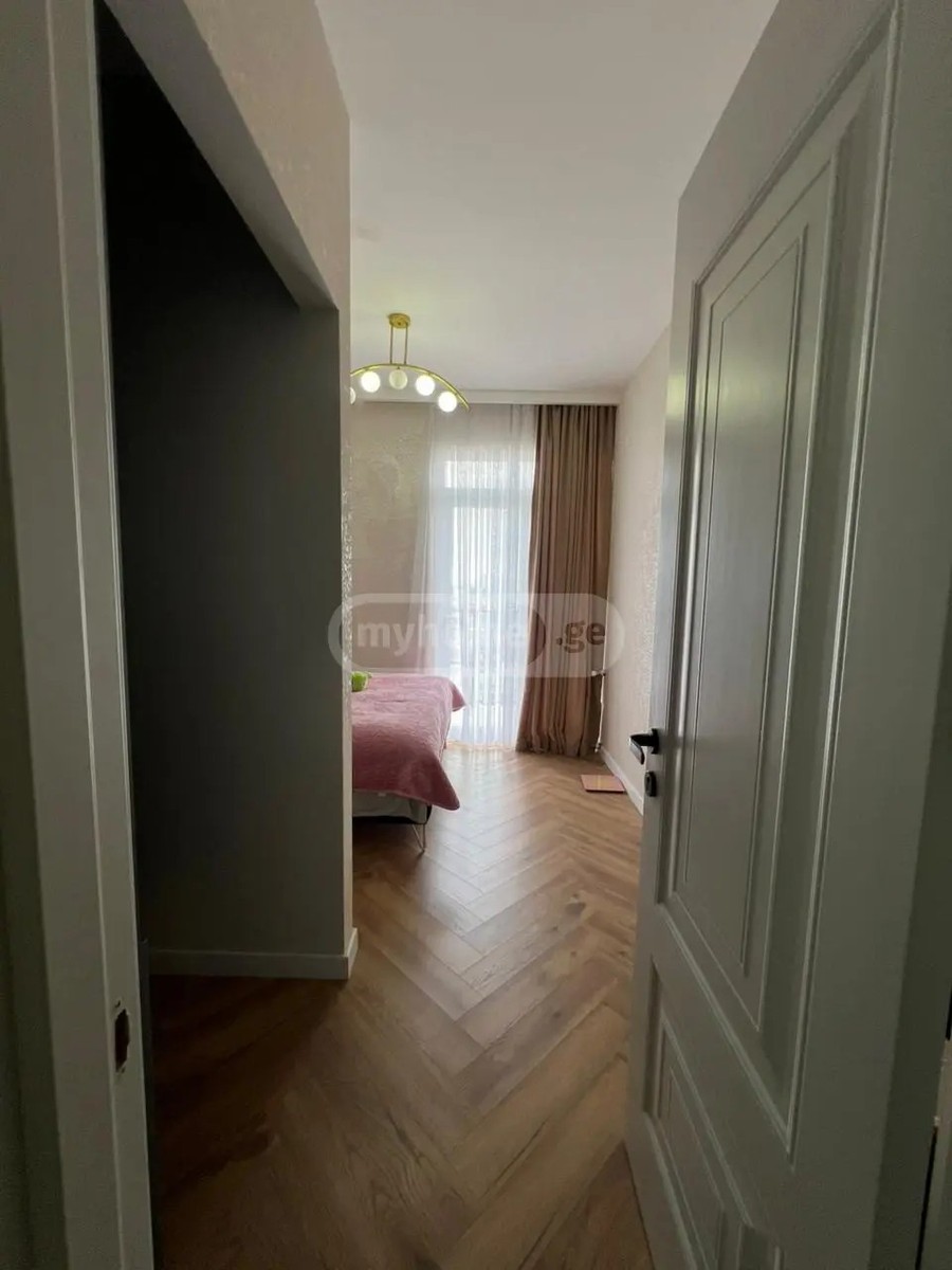ფრიდონ ხალვაშის გამზირი - 5 rooms