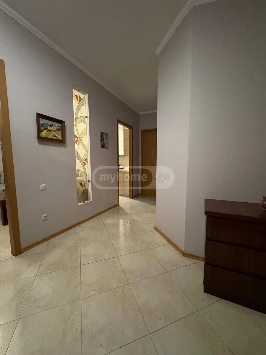 ყაზბეგის გამზ. 10 - 3 rooms