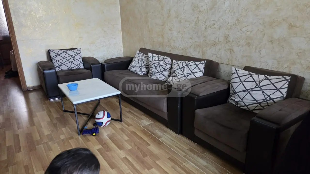 ბაგრატიონის ქუჩა 196 - 4 rooms
