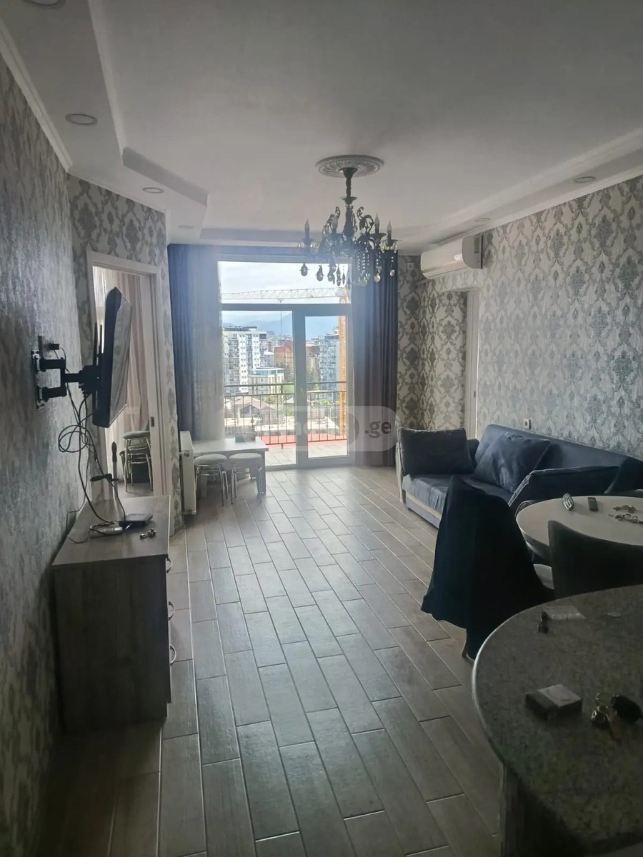 აბუსერიძე ტ. ქ. 49 - 4 rooms