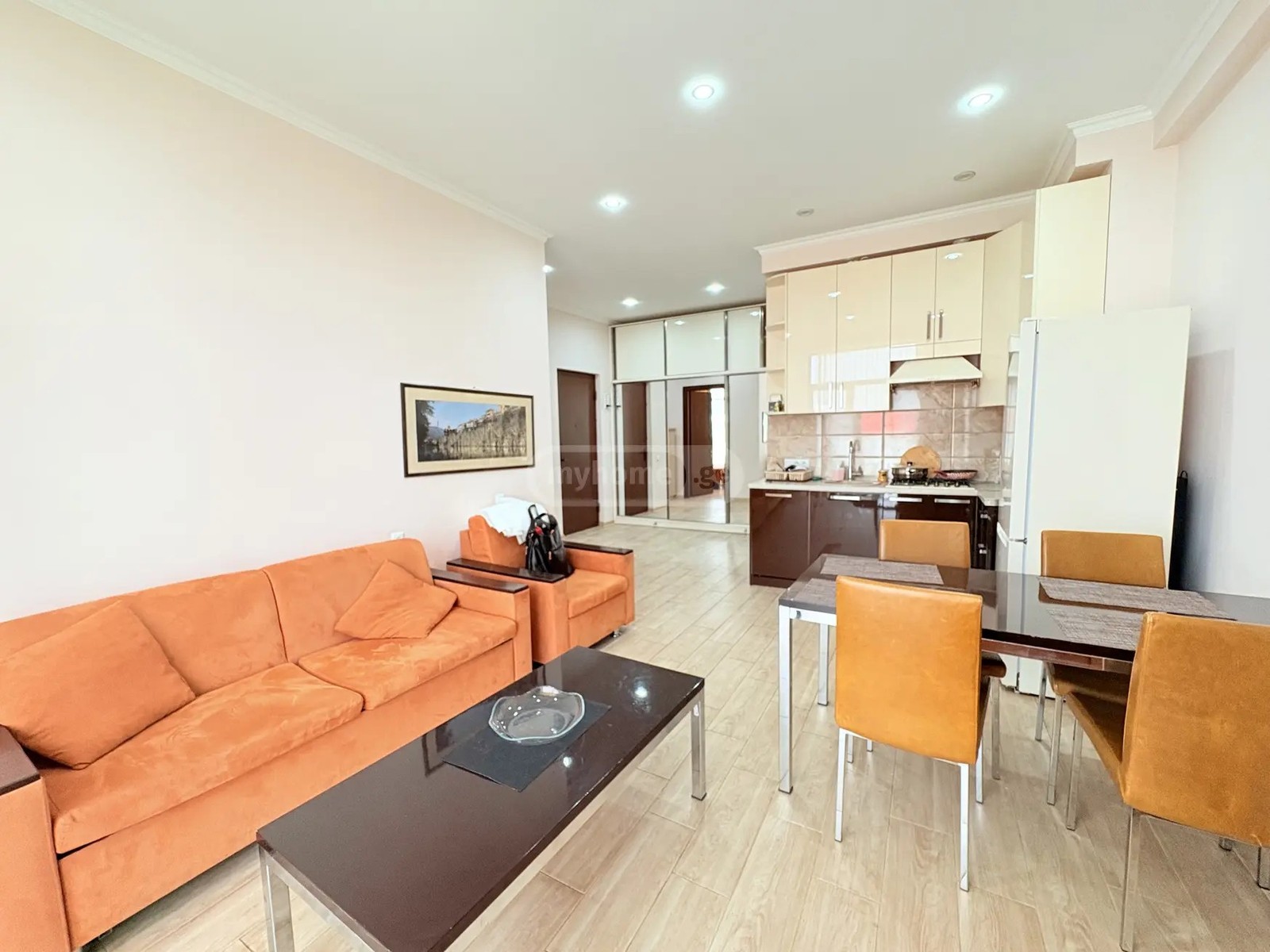 ერისთავ-ხოშტარია ა. ქ.  - 3 rooms