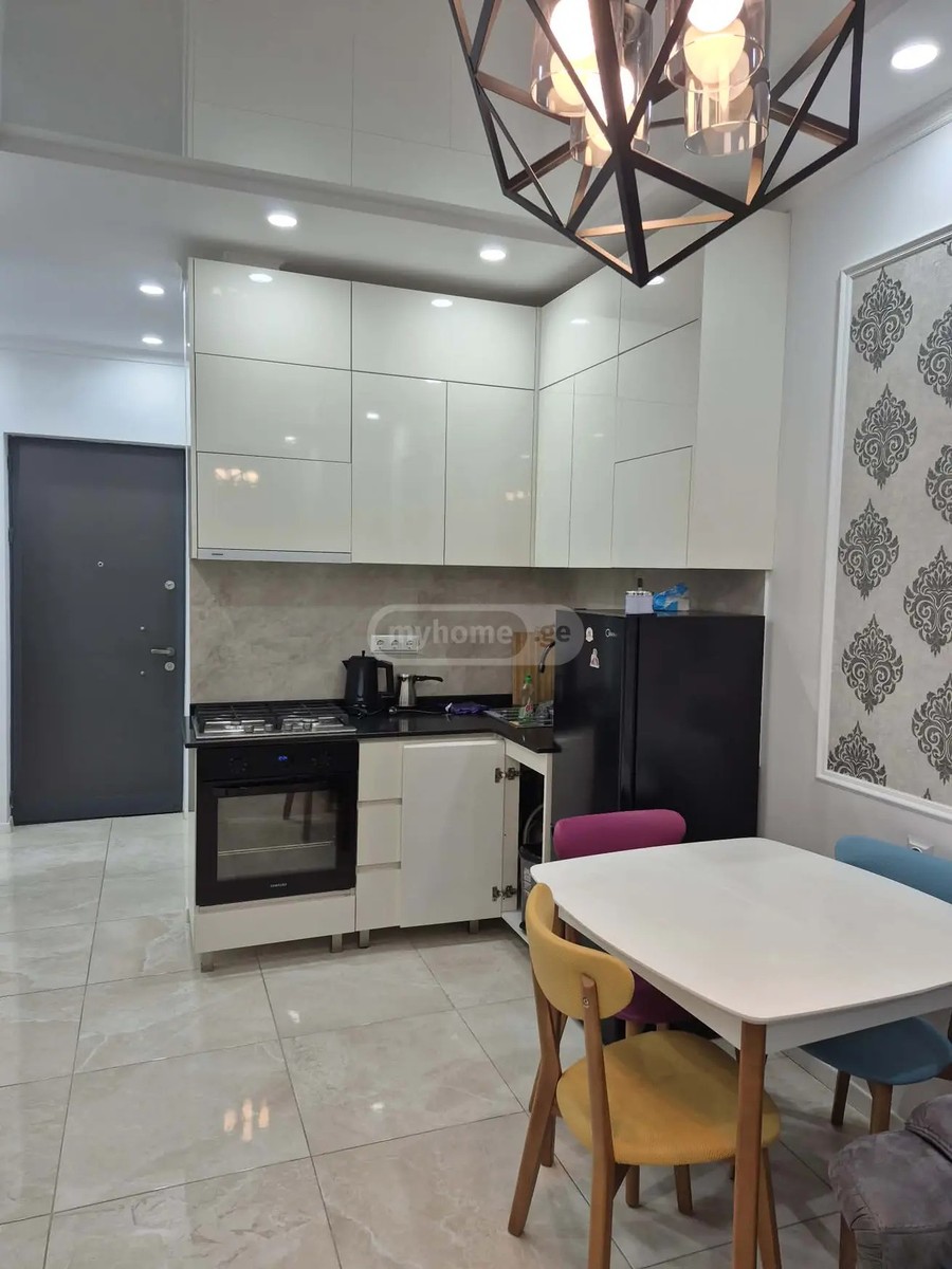გორგასალი ვ. ქ. 82 - 3 rooms