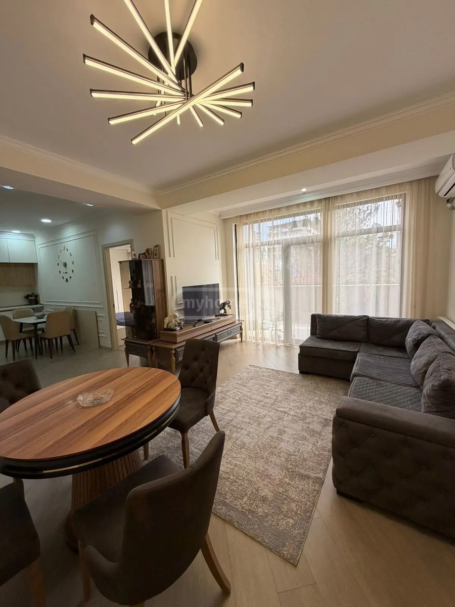 თამარ მეფის ქ. 28 - 4 rooms