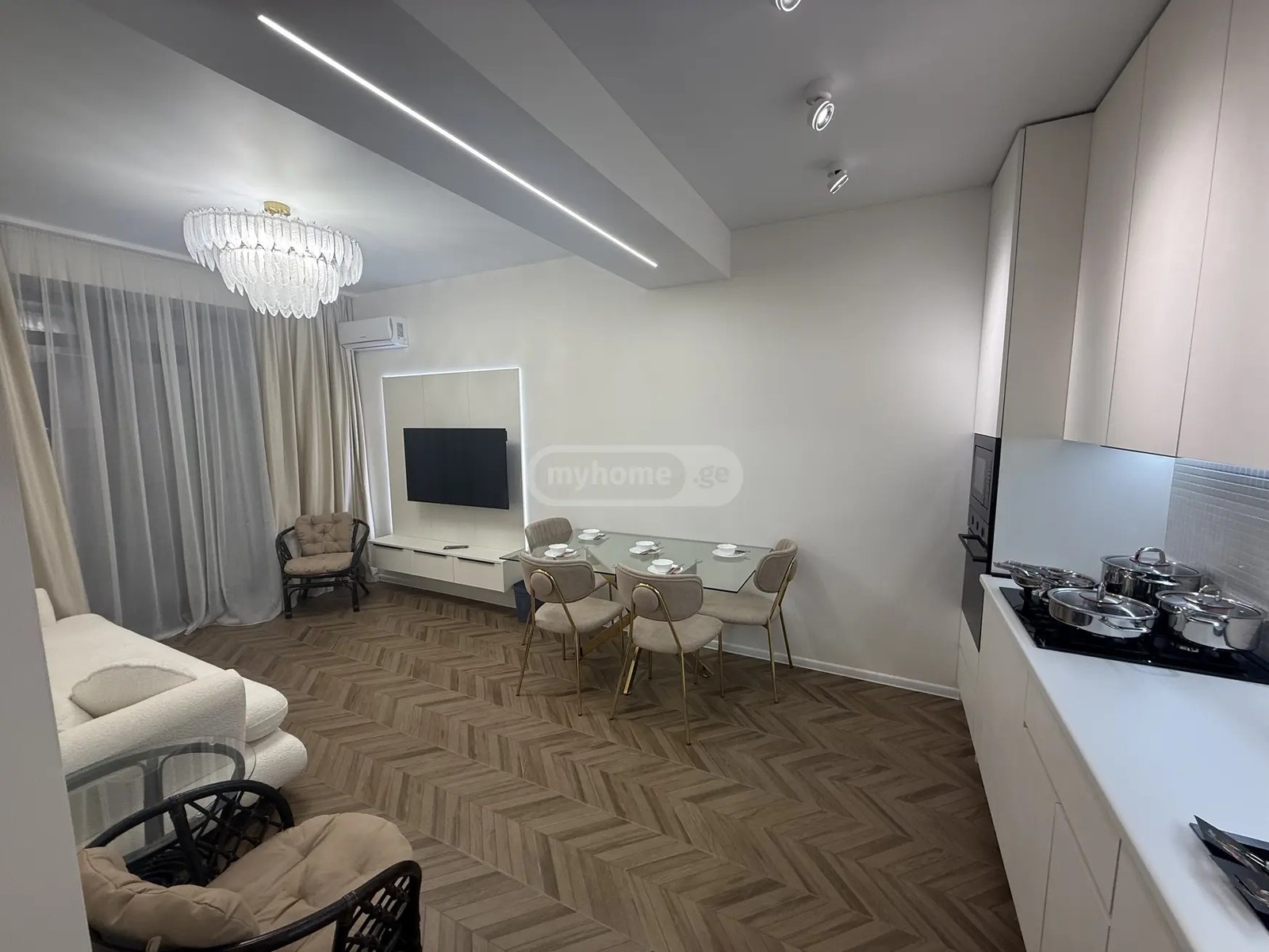 ნავთლუღის ქ. 10 - 3 rooms