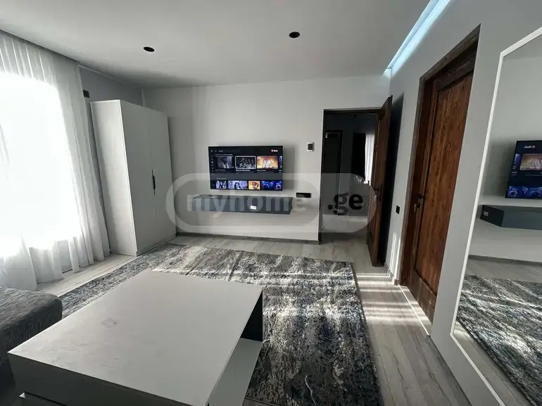თამარ მეფის ქ.  - 4 rooms