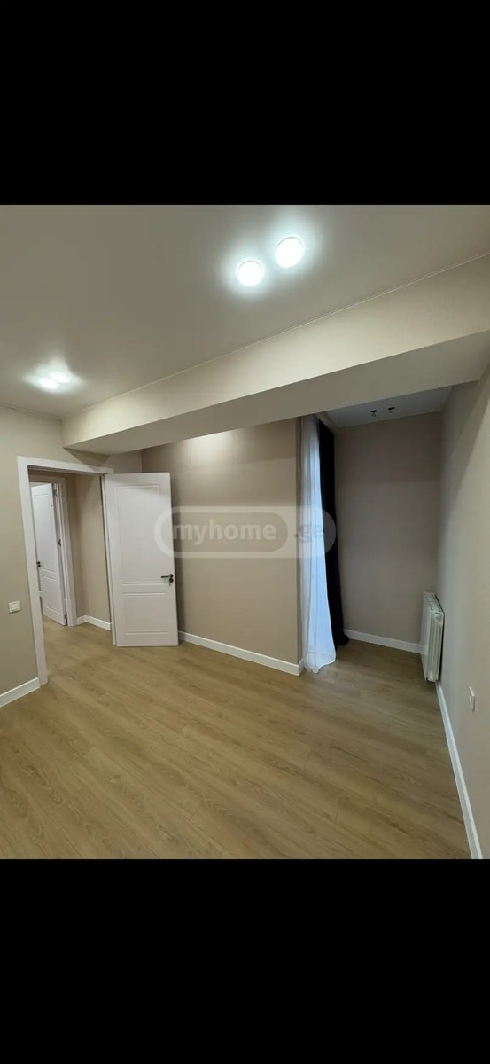 ფანასკერტელ-ციციშვილის ქ. 11 - 3 rooms