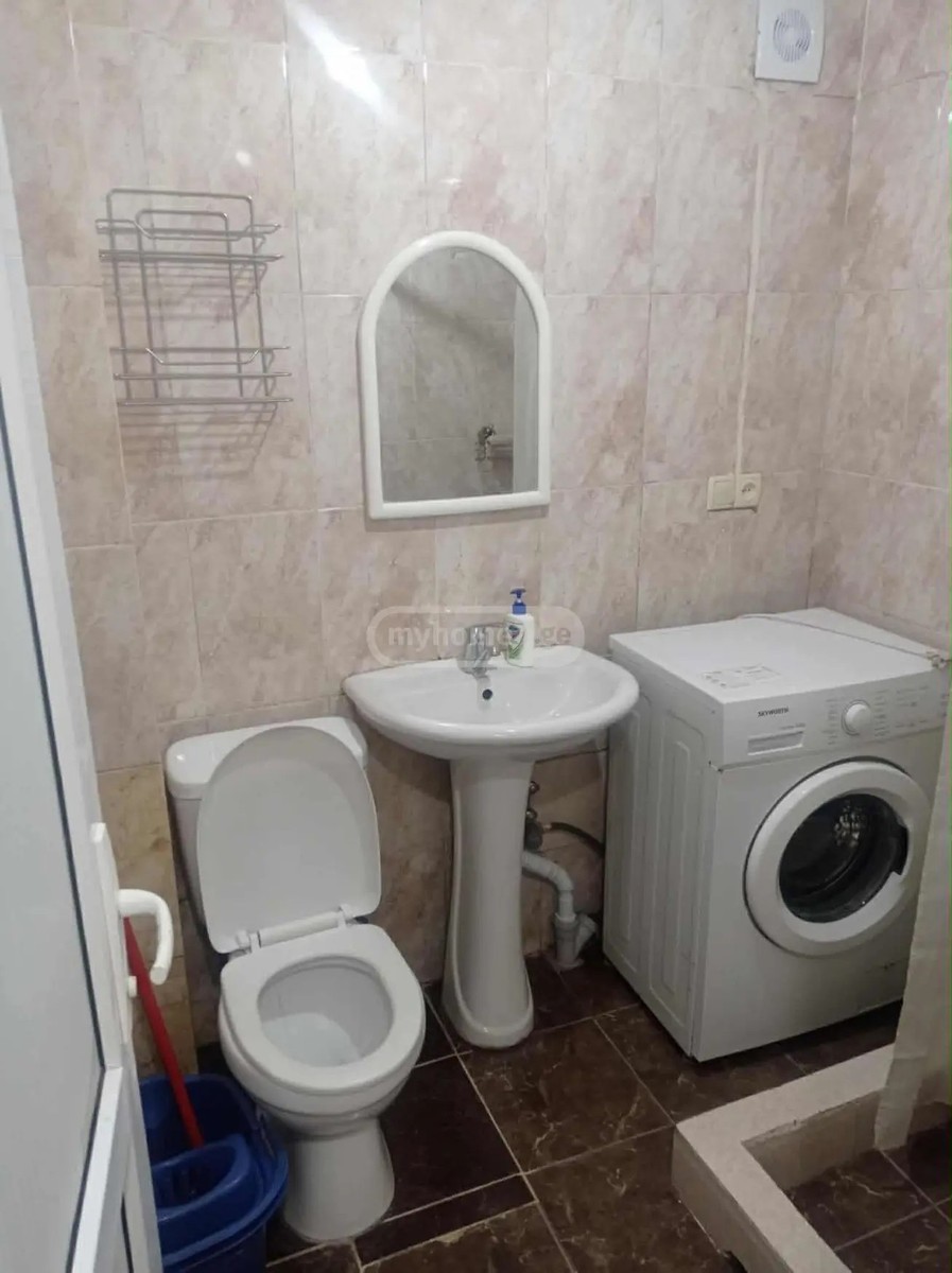 ჭავჭავაძის გამზ. 9 - 2 rooms