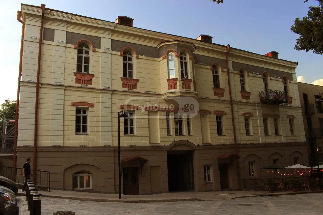 ფურცელაძის ქ. 16 - 6 rooms
