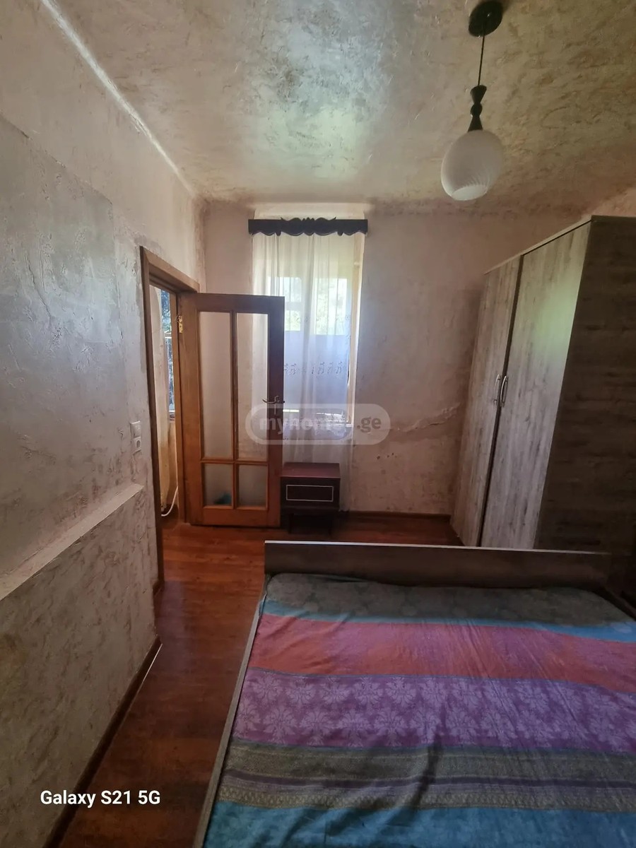 კ. გამსახურდიას ქუჩა 33 - 2 rooms
