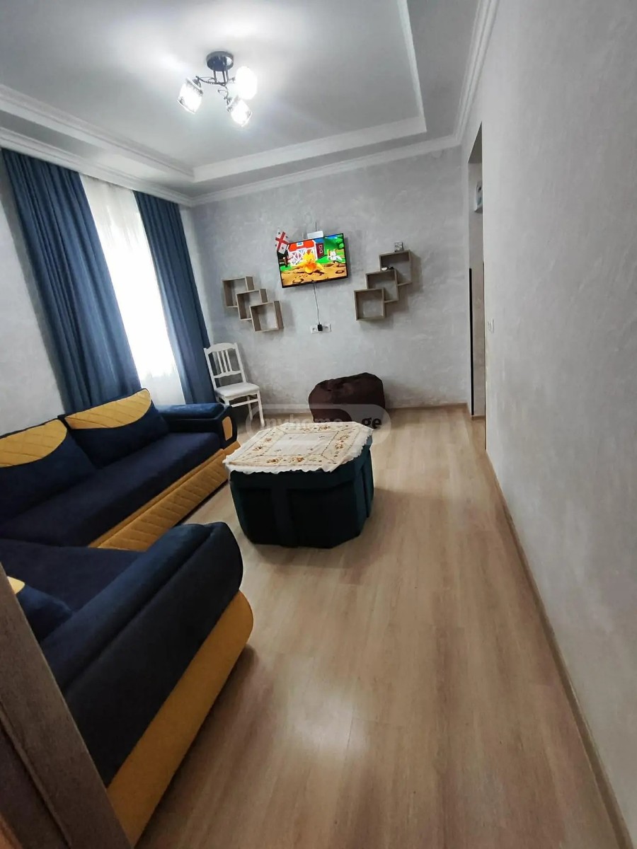 თვალჭრელიძის პ. ქ. 6 - 2 rooms