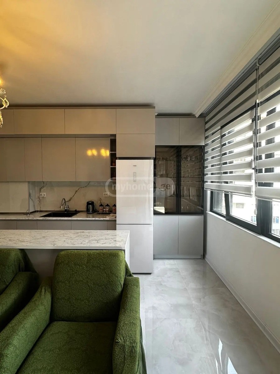 ანგისის ქ. 10 - 3 rooms