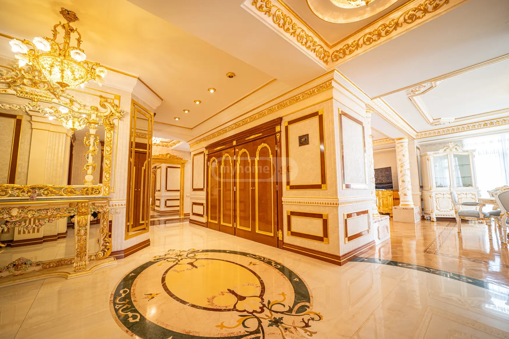 გრიბოედოვის ქ. 5 - 5 rooms