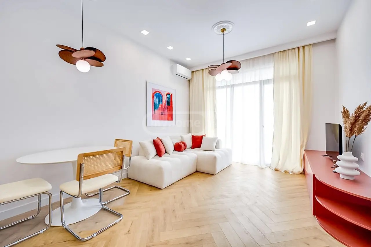 პოლიტკოვსკაია ა. ქ. (ჯიქია) 20 - 3 rooms