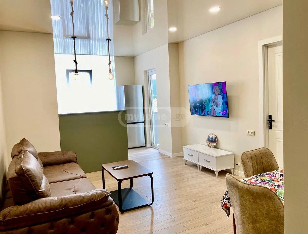 კომახიძე მ. ქ. 97 - 3 rooms