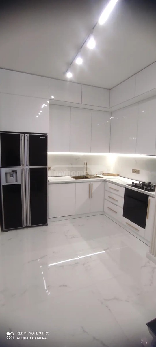 შარტავას ქ. 43 - 4 rooms