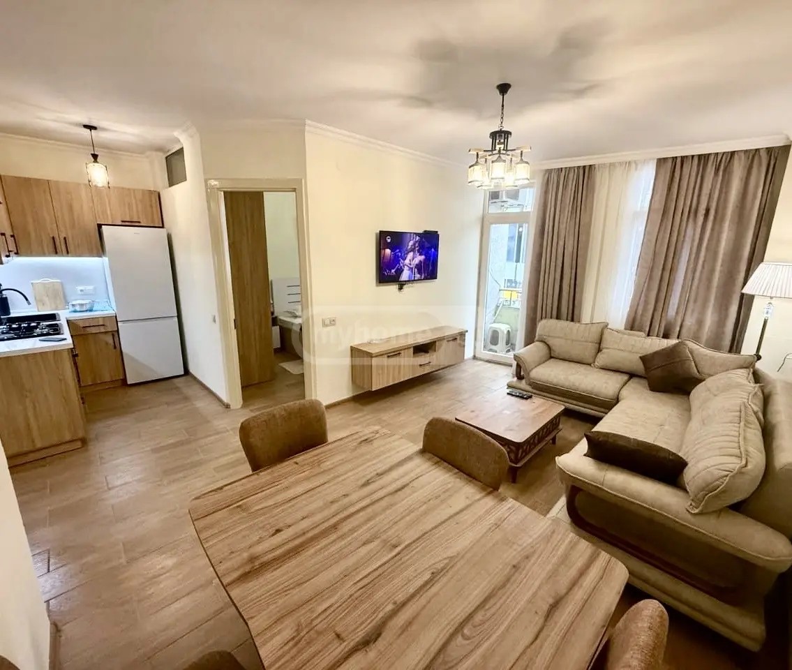 აღმაშენებლის ქ. 1 - 2 rooms