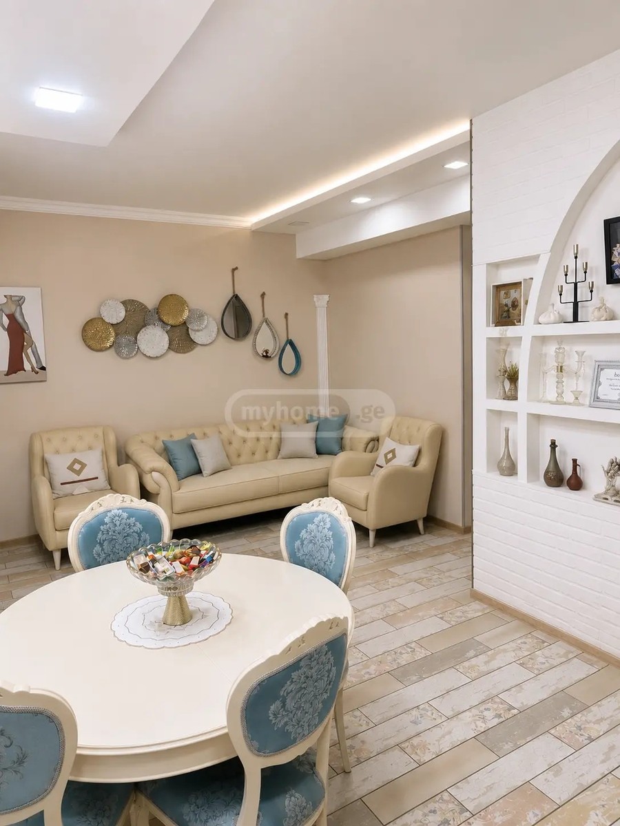 ფანასკერტელ-ციციშვილის ქ. 18 - 3 rooms