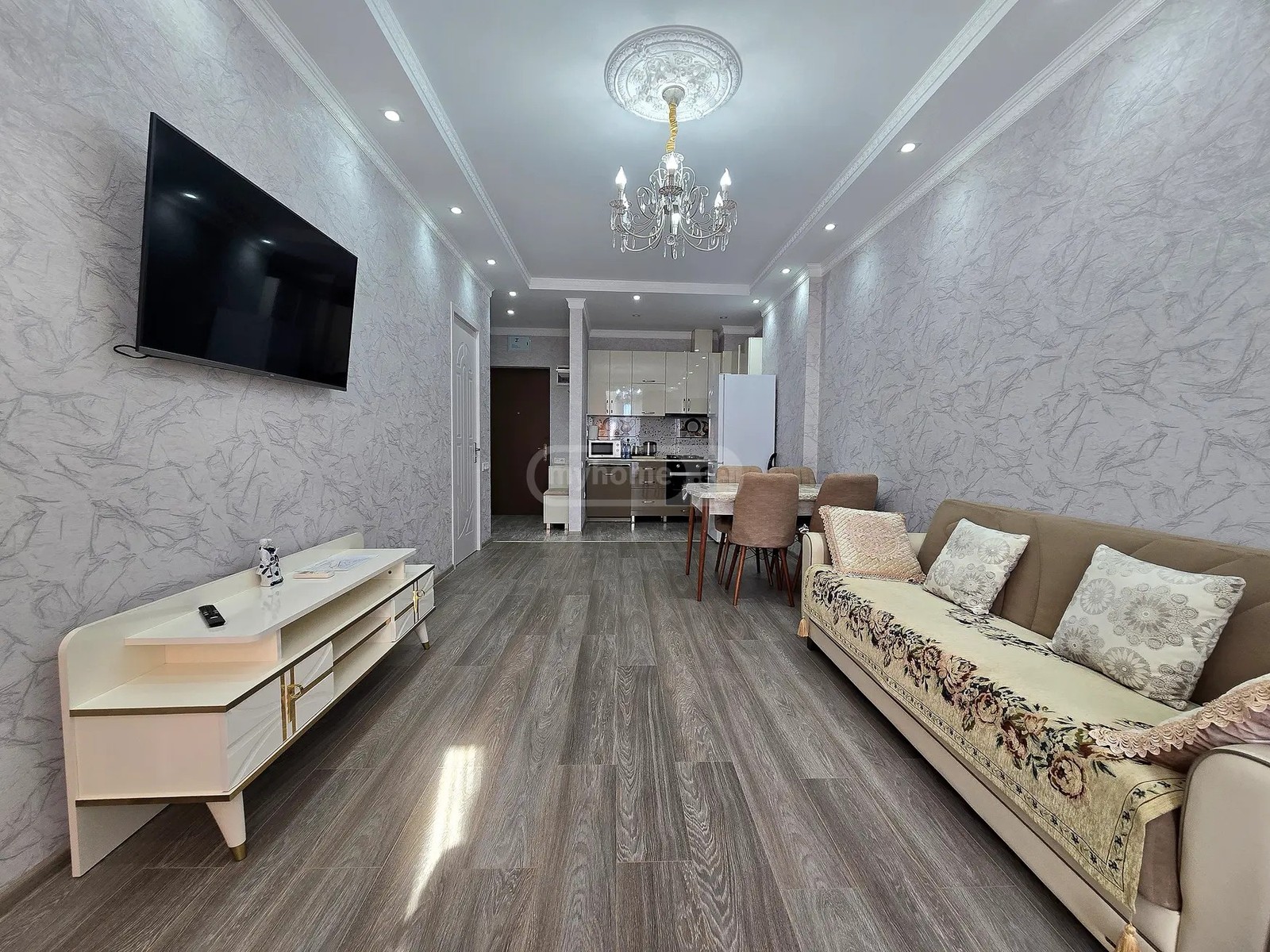 აბუსერიძე ტ. ქ. 5ა - 3 rooms