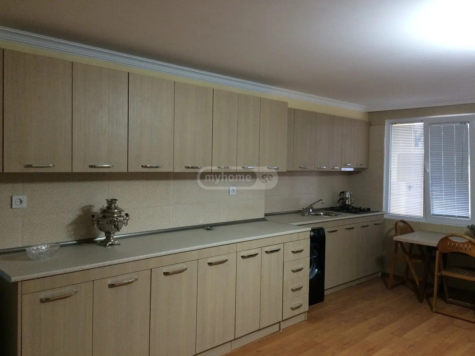 ვარლამიშვილის ქ. 4 - 7 rooms