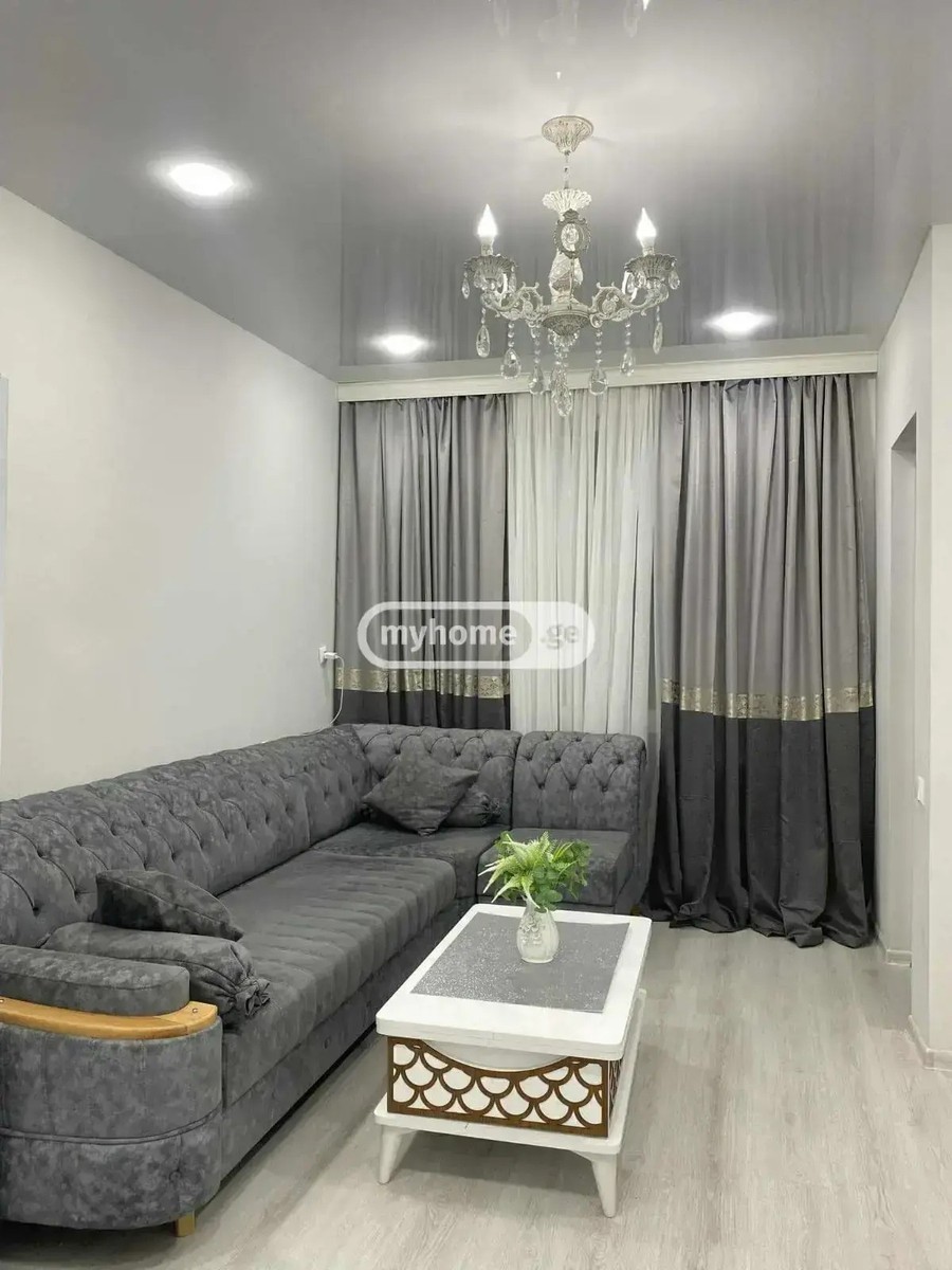 აღმაშენებლის ქ. 1 - 3 rooms