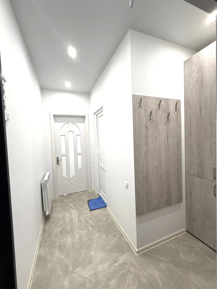 აბუსერიძე ტ. ქ. 45 - 3 rooms