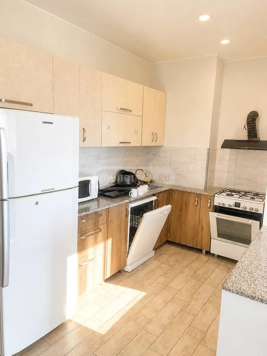 ფიროსმანის ქ. 18 - 3 rooms