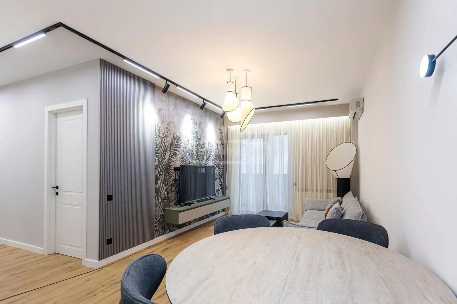 მარშალ გელოვანის გამზ.  - 3 rooms
