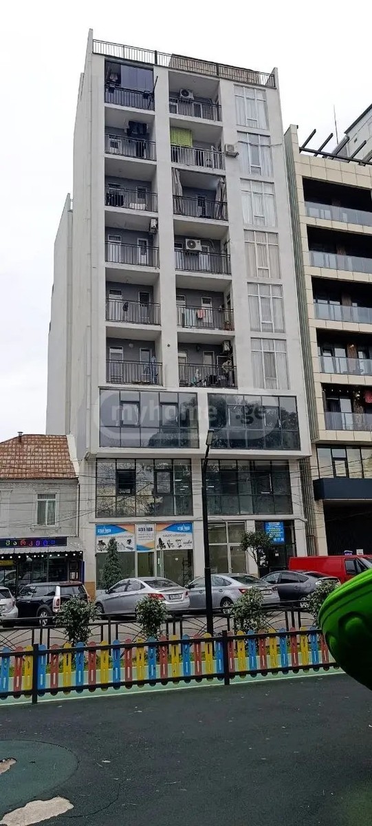 ბაგრატიონის ქუჩა 178 - 4 rooms