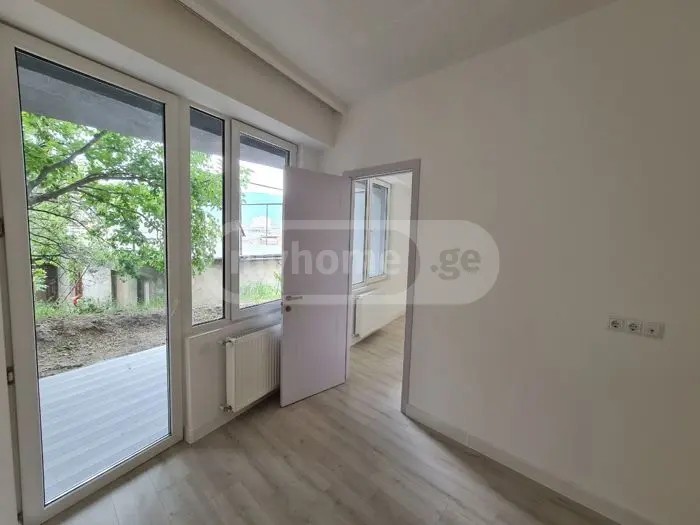 თარხნიშვილი მ. ქ. 18 - 2 rooms