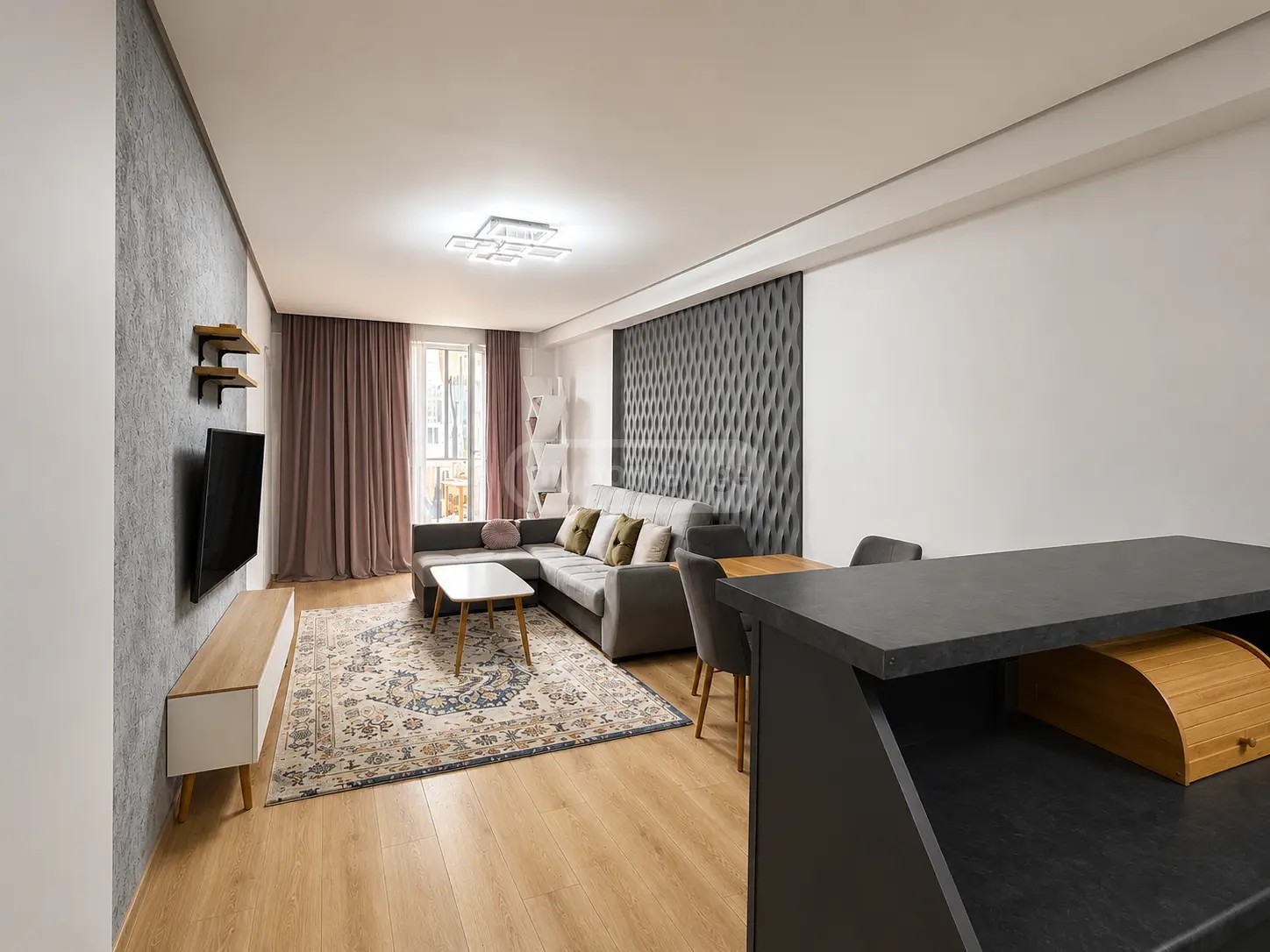 პეტრე იბერის ქ. 7 - 4 rooms