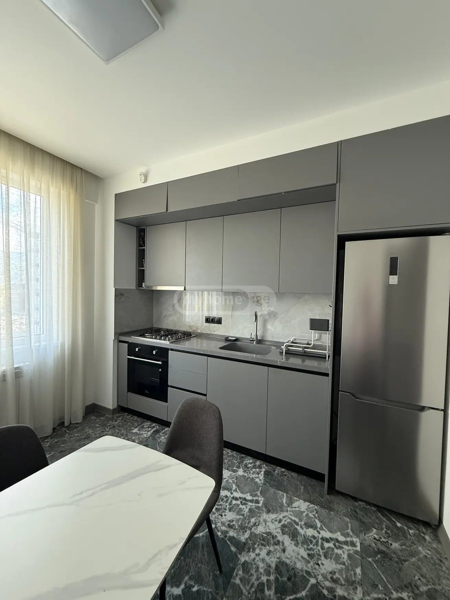 ბობ უოლშის ქუჩა 32 - 4 rooms