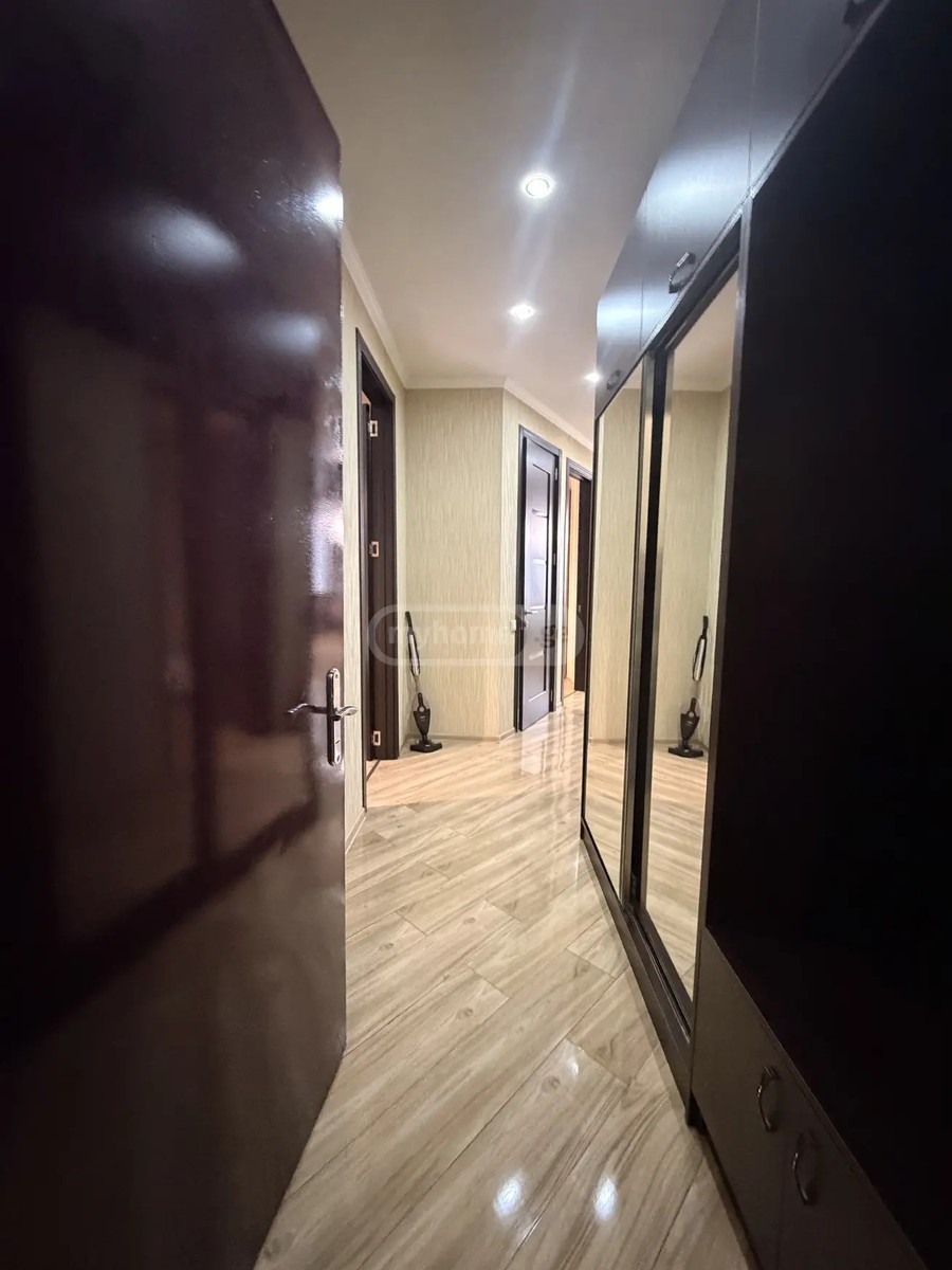 შარტავას ქ. 35 - 4 rooms