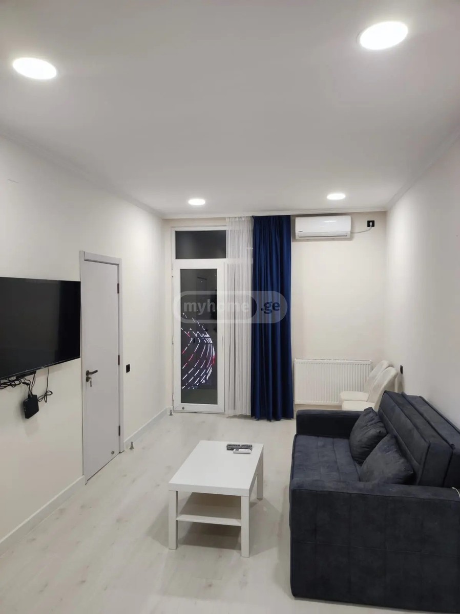 აბუსერიძე ტ. ქ. 22 - 3 rooms