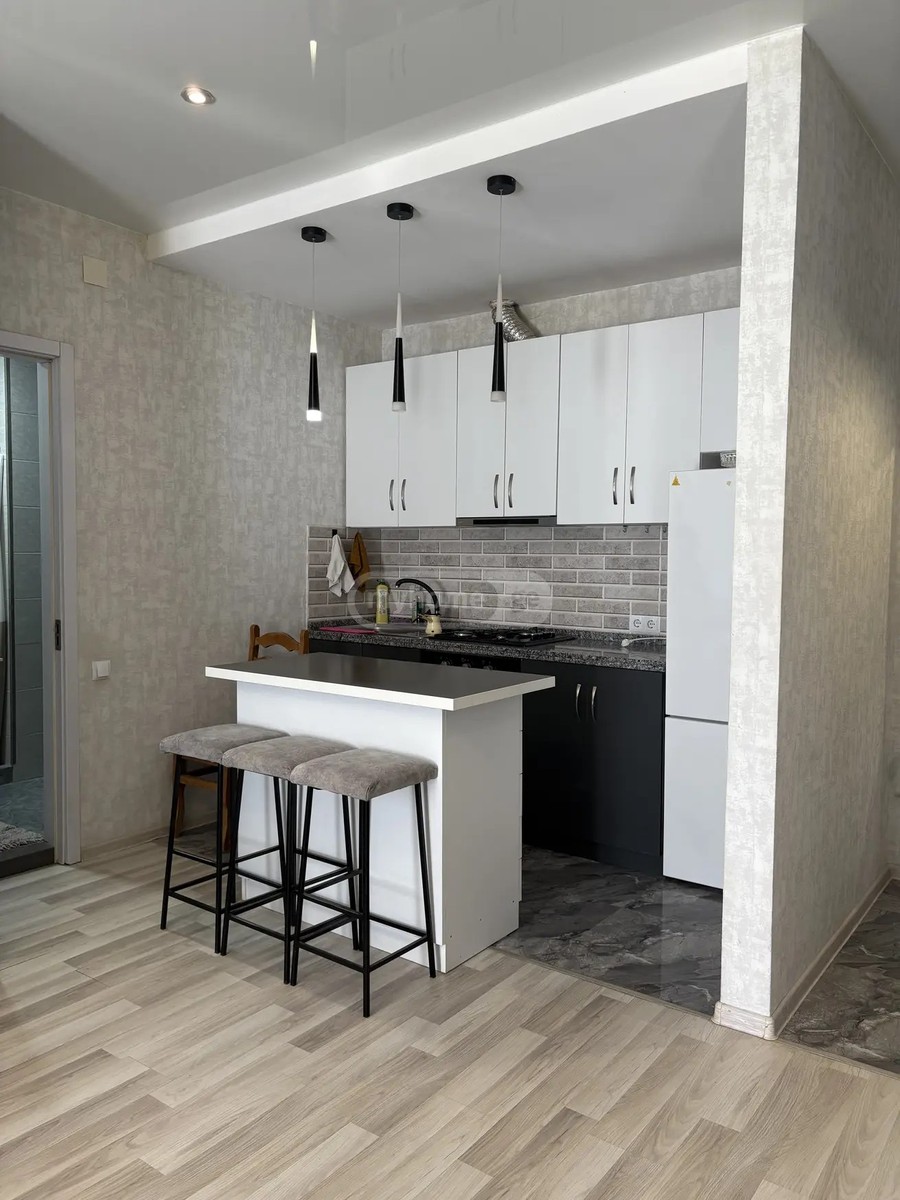 გორგასალი ვ. ქ.  - 3 rooms