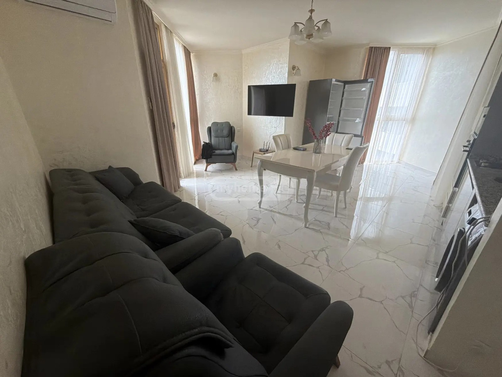კობალაძე ი. ქ. 4 - 3 rooms