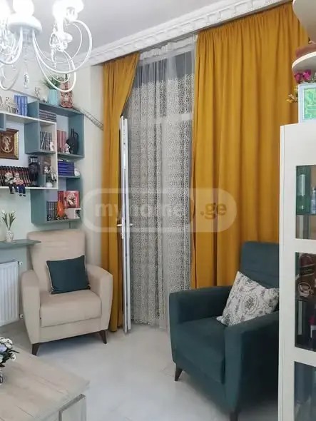 ყაზბეგი ა. ქ.  - 3 rooms