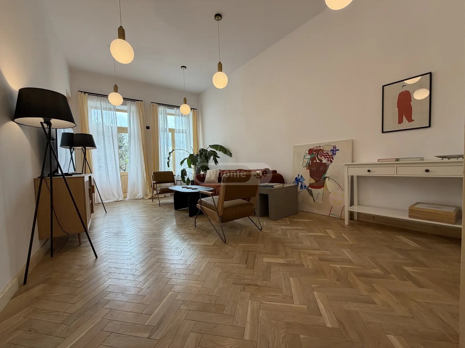 თაბუკაშვილი რ. ქ. 42 - 4 rooms