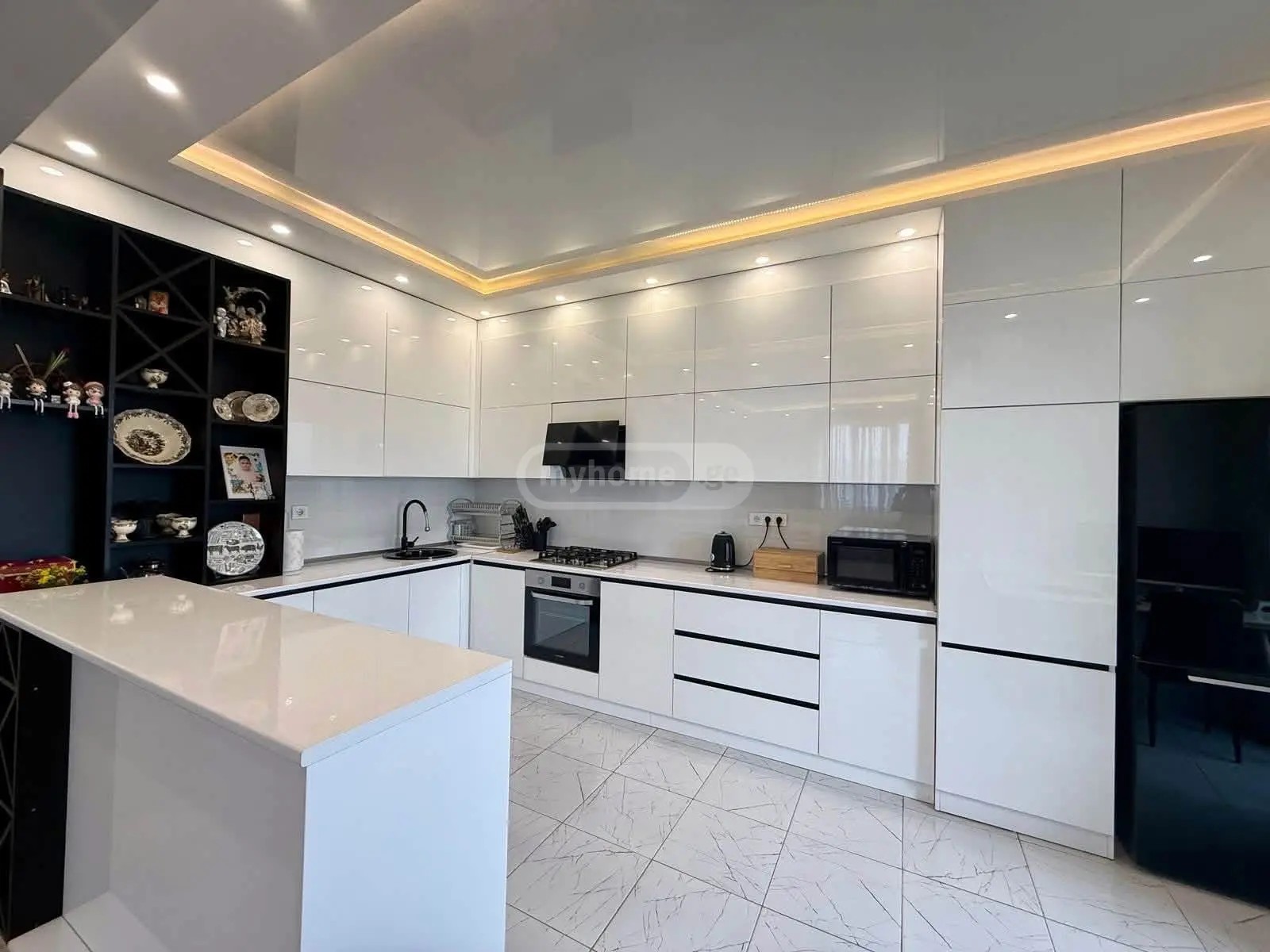 ქერჩის ქ.  - 3 rooms