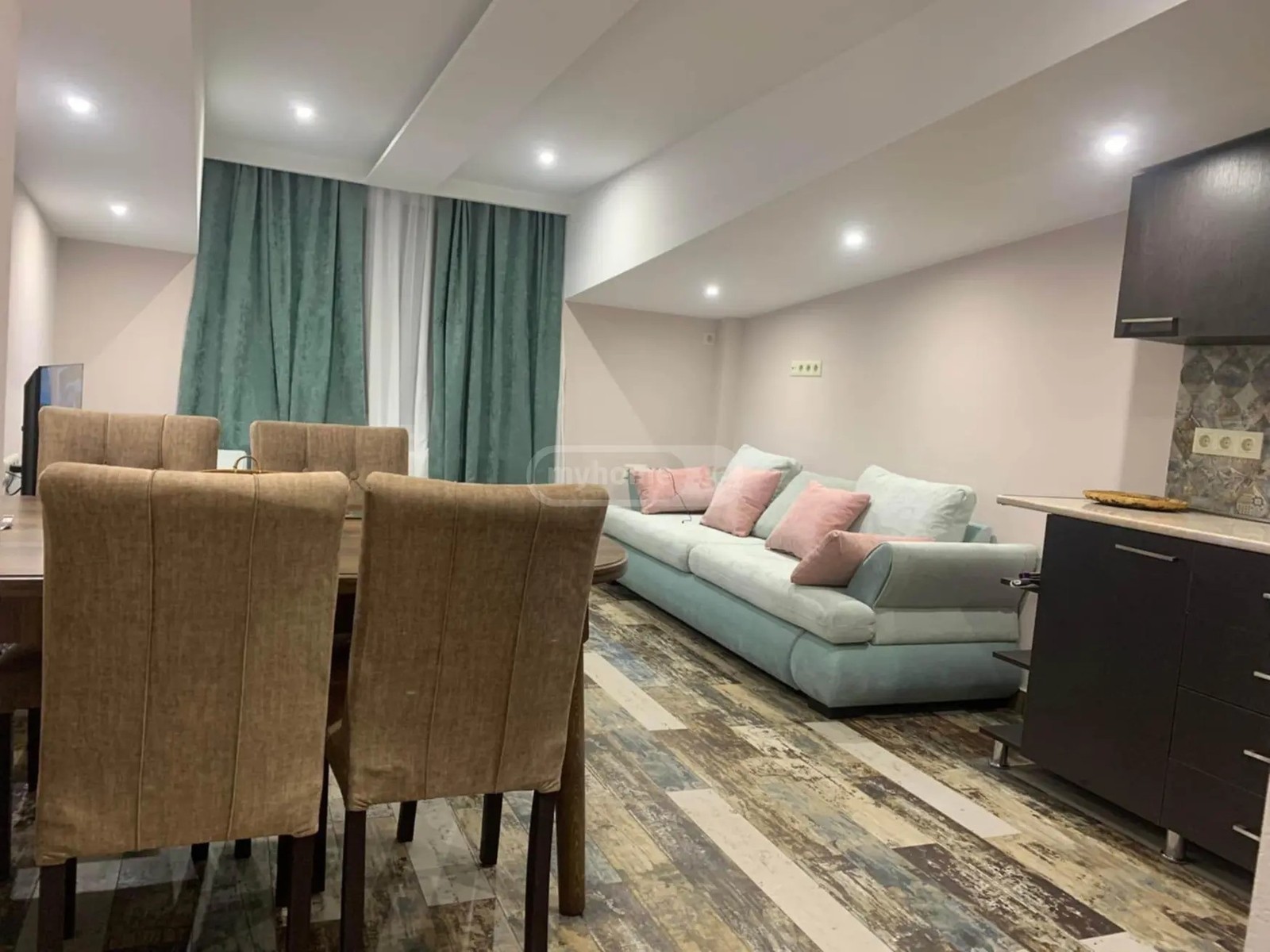 გაგარინი ი. ქ. 3 - 3 rooms