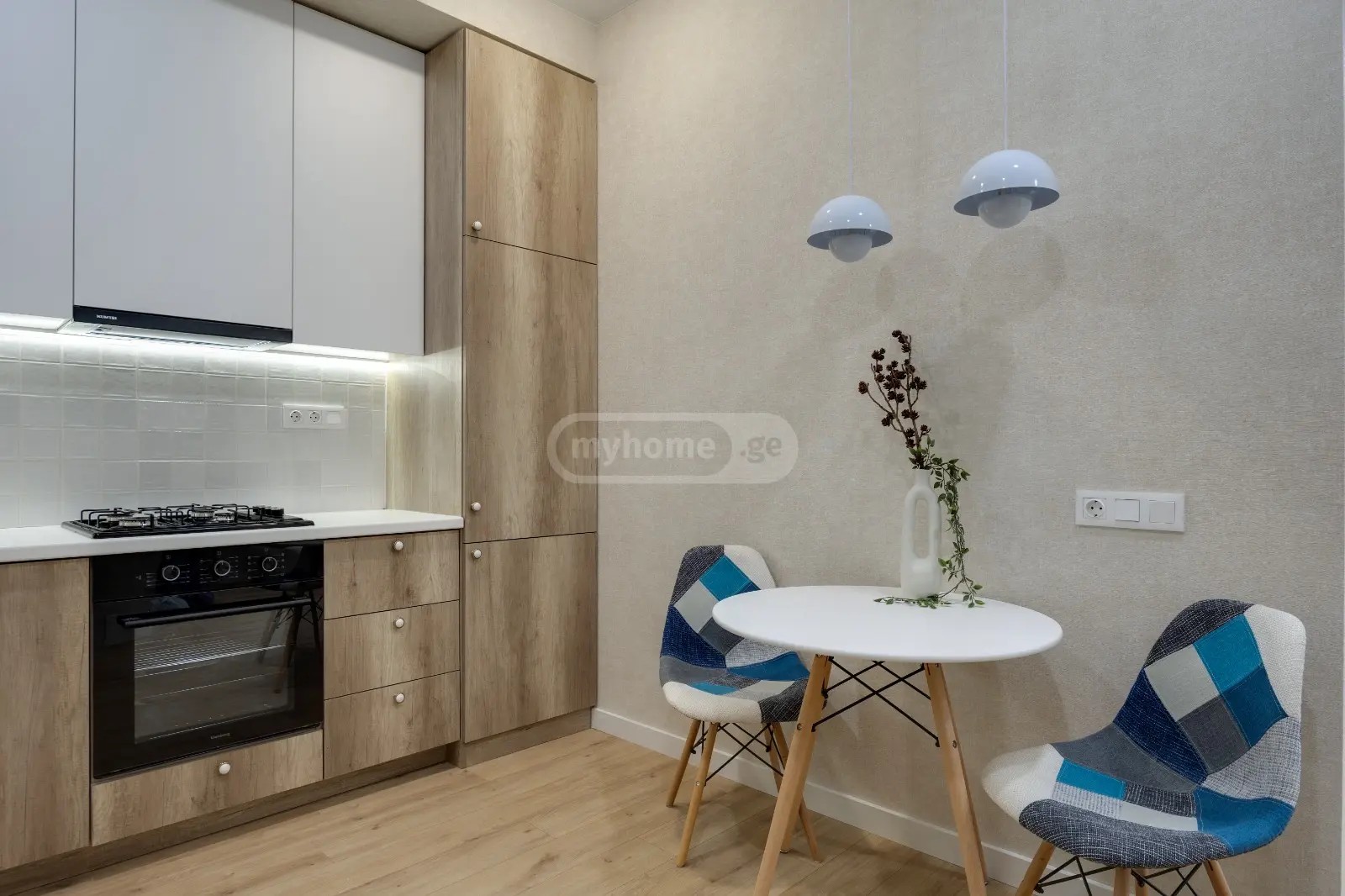 დავარის ქ. 58 - 2 rooms