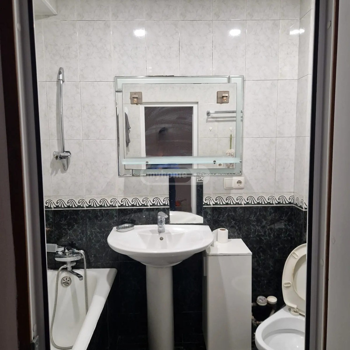 ნუცუბიძის ქ.   - 3 rooms
