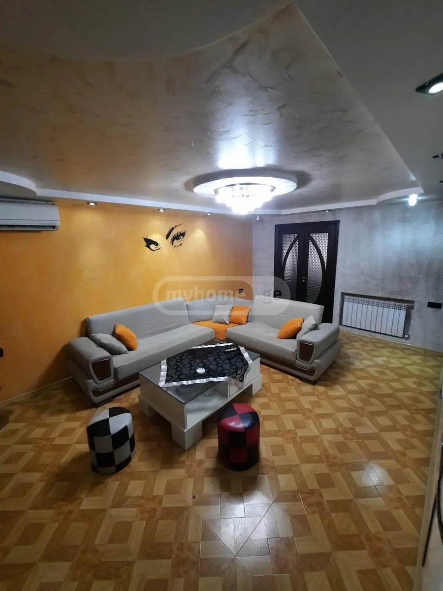 გრიბოედოვი ა. ქ. 5 - 4 rooms