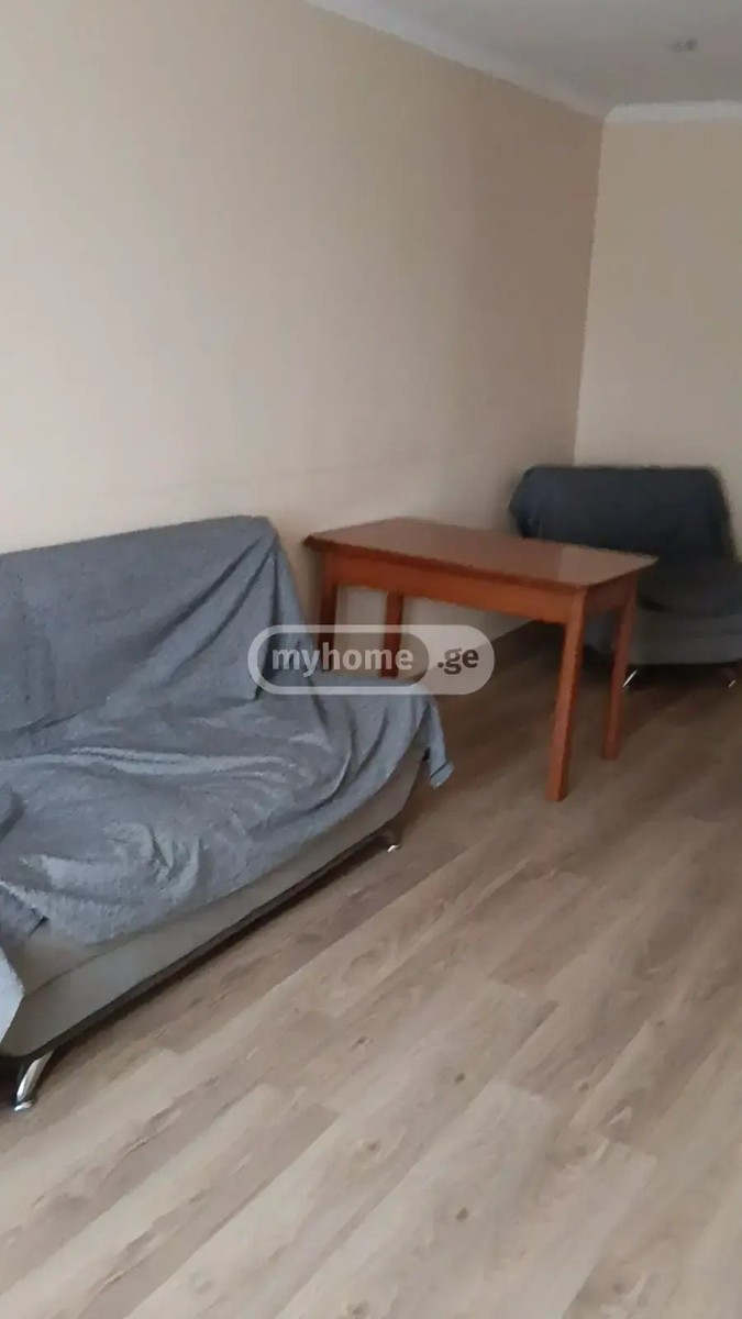 მაისურაძის ქ. 15 - 3 rooms