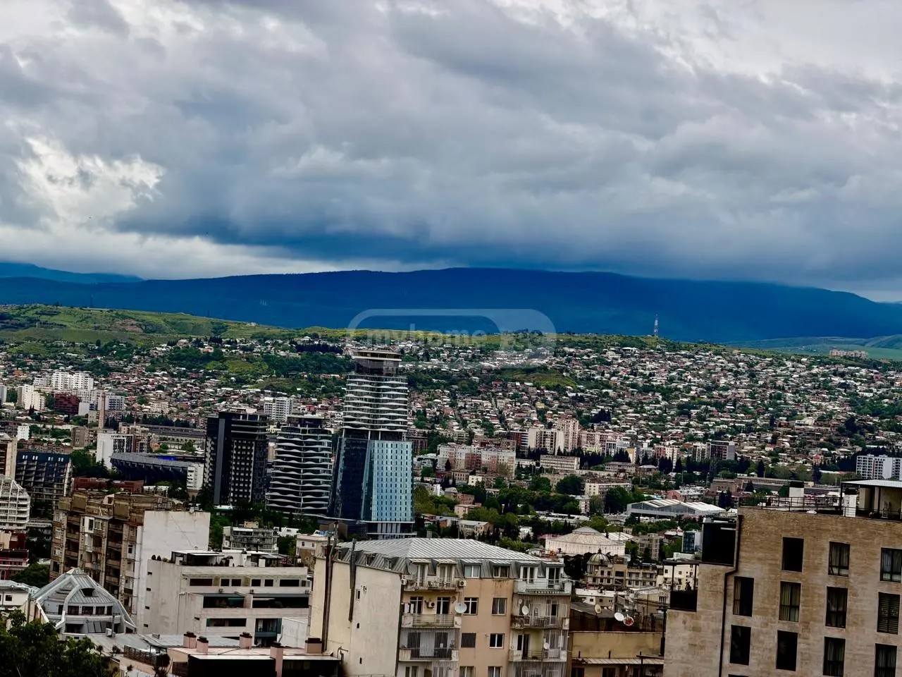 შატბერაშვილის ქ. 17 - 5 rooms