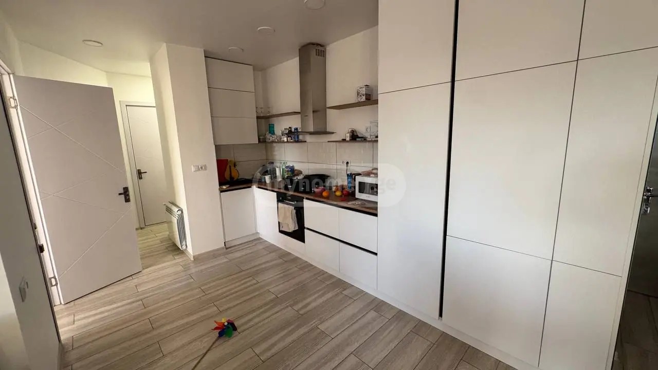 გენერალ ასლან აბაშიძის ქუჩა  - 3 rooms