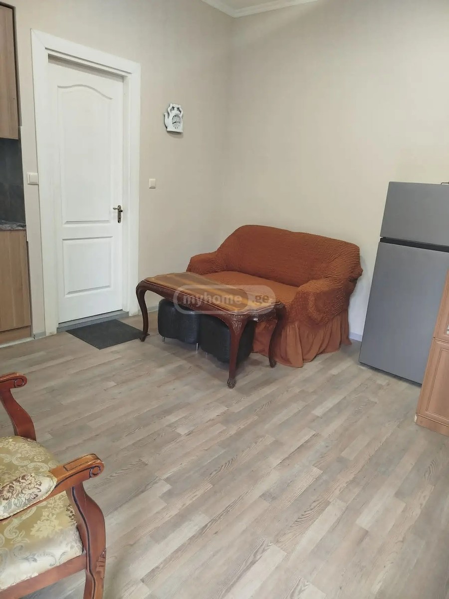 გამსახურდია ზ. ქუჩა  - 1 rooms