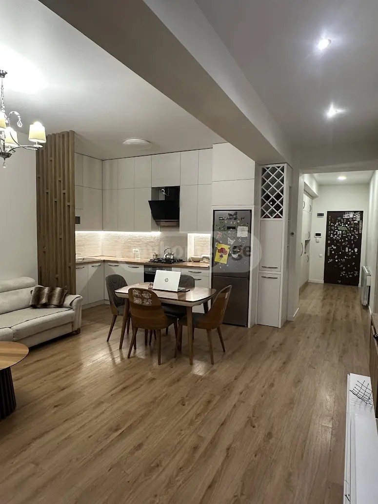 გიორგი ბრწყინვალეს ქ. 18 - 3 rooms